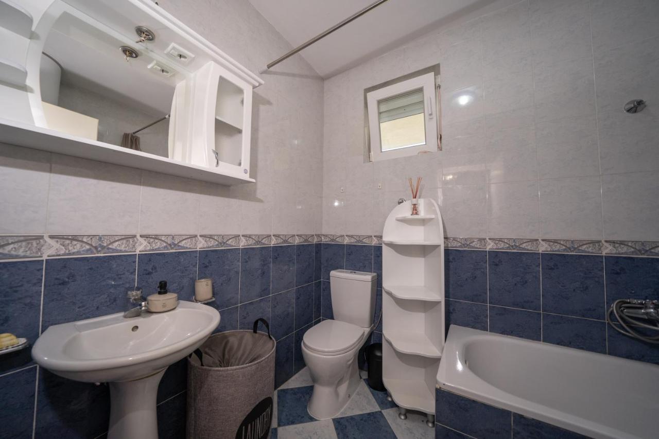 Sunshine Apartment Kotor Exterior photo